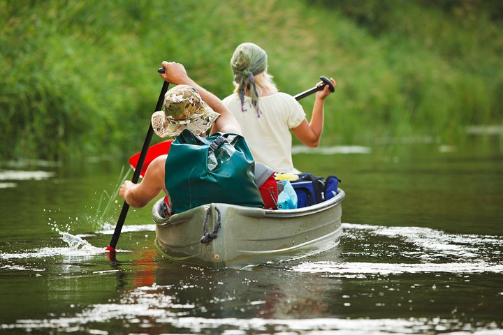 Enjoy beautiful nature while paddle on Vltava river.

